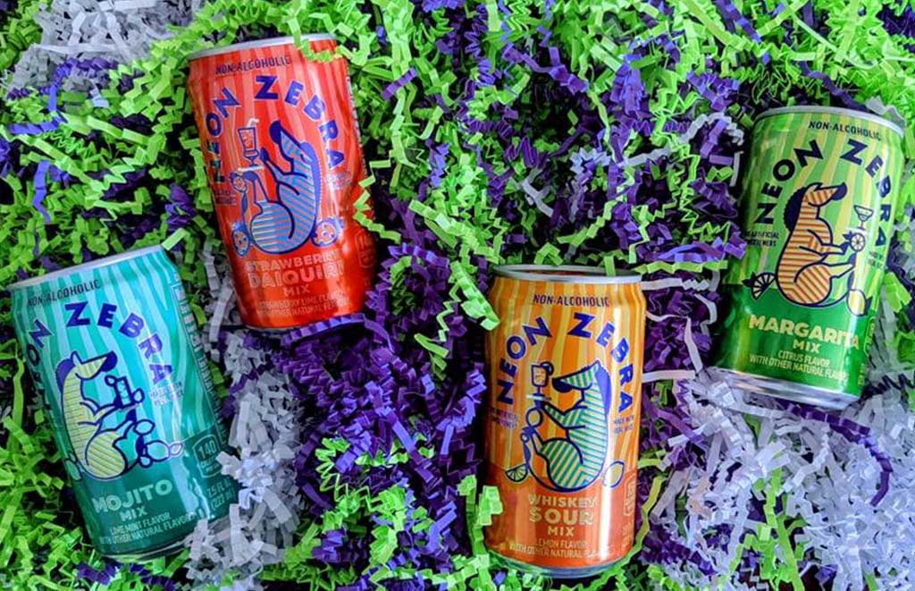 【SALE】ネオン街で輝く！　サントリー「ローヤル」７００㎖　２本 Make Wildly Easy Cocktails in seconds with Neon Zebra - Mix 107.9